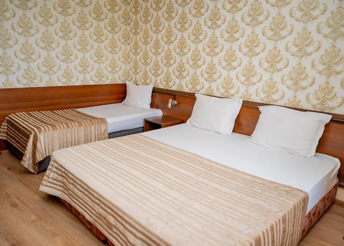 Lucky Hotel